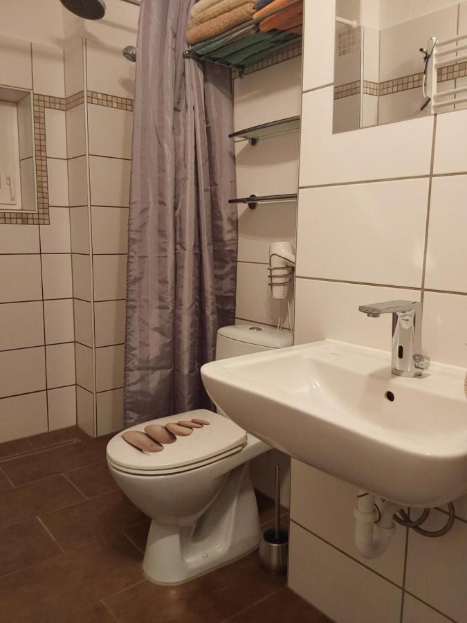 Kleines Zuhause Magdeburg Exterior foto