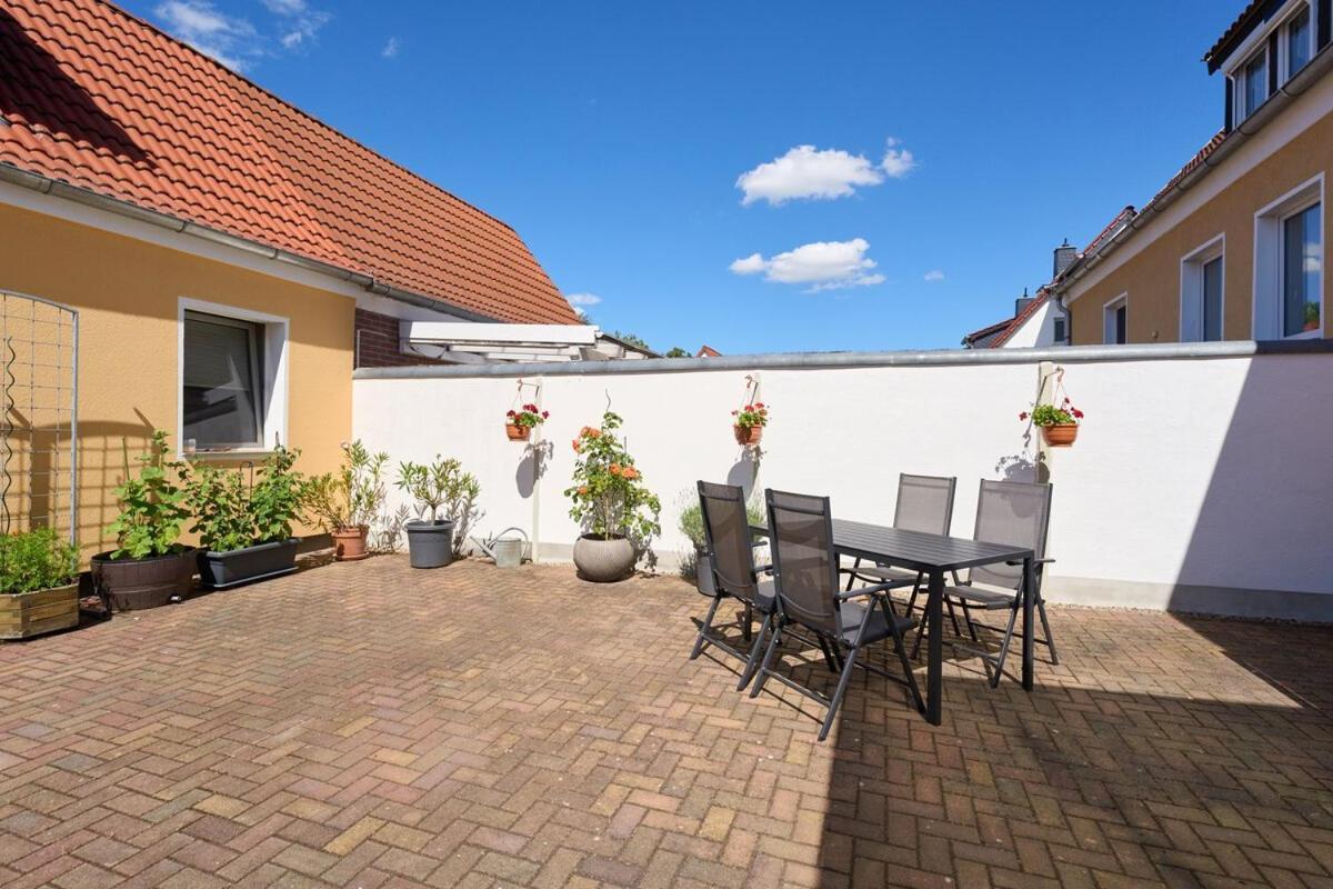 Kleines Zuhause Magdeburg Exterior foto