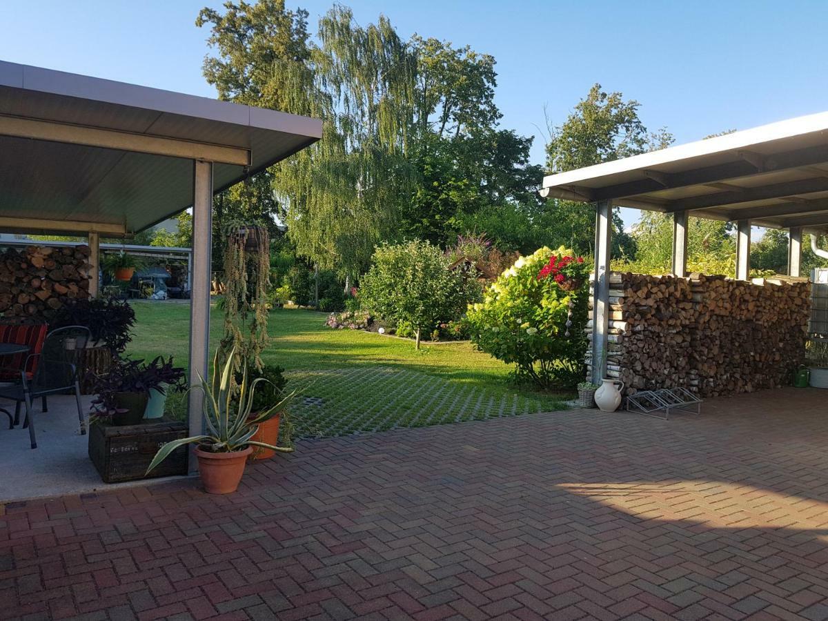Kleines Zuhause Magdeburg Exterior foto